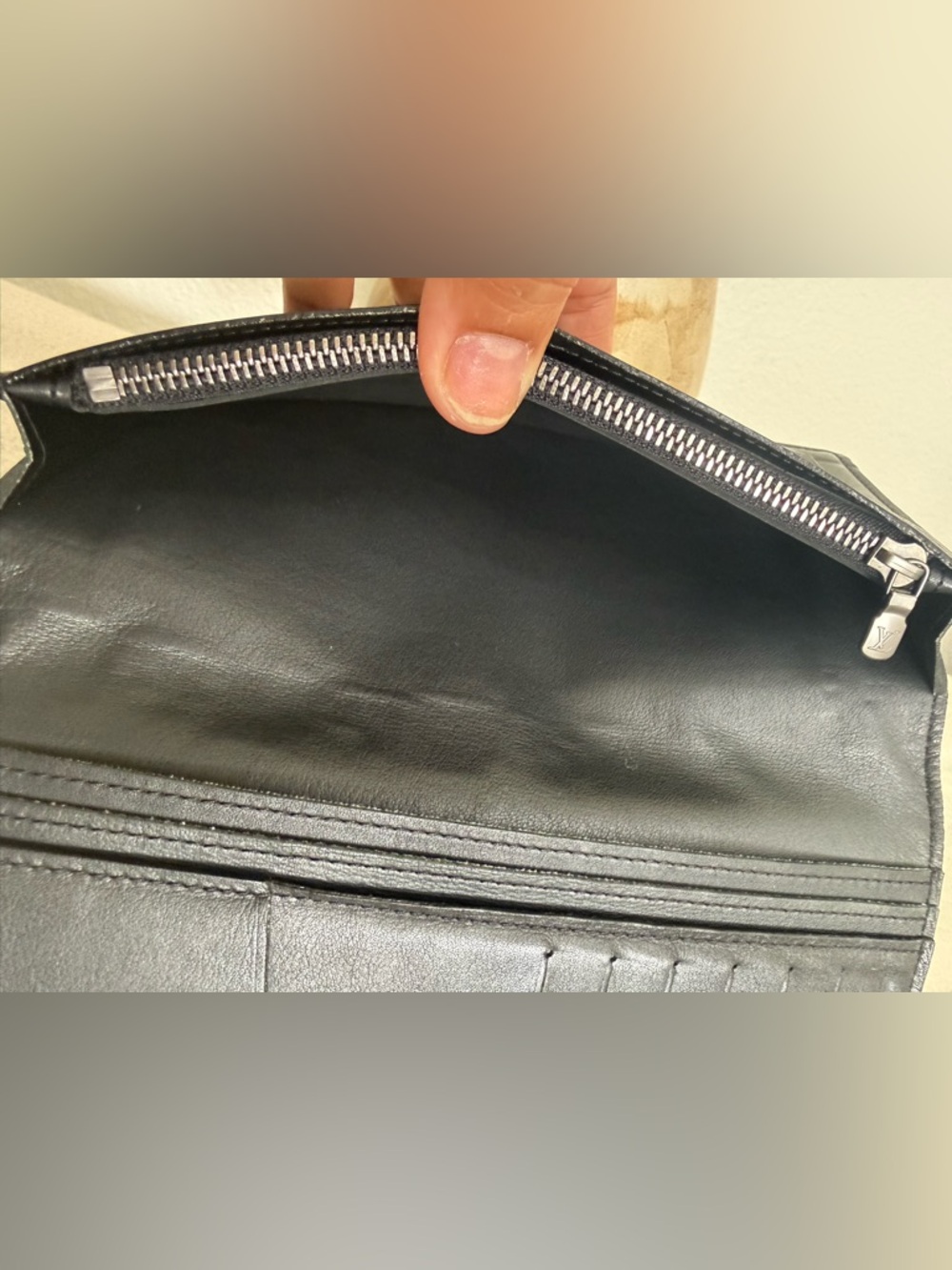 LOUIS VUITTON Damier Infini Brazza Wallet Onyx - Picture 12 of 14